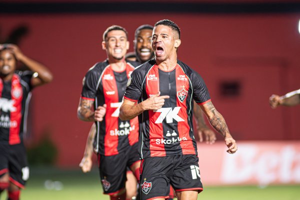 [Vitória bate o Flamengo no Barradão e conquista classificação gigante na Copa do Brasil]