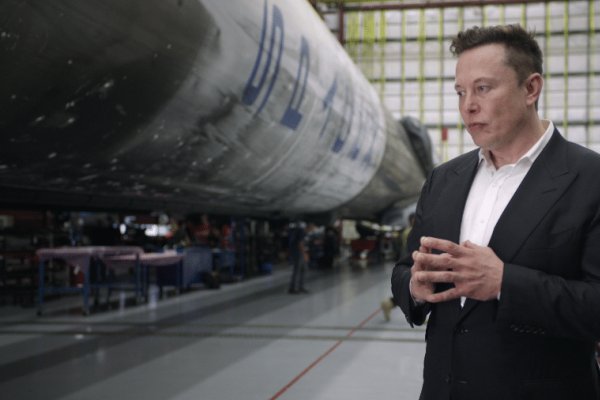 [Empresa de Elon Musk propõe entrada na Bolsa de valores americana]