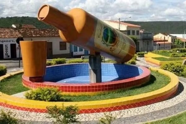 ['Capital baiana da cachaça' lidera ranking de cidades com melhor qualidade de vida na Bahia, diz estudo]