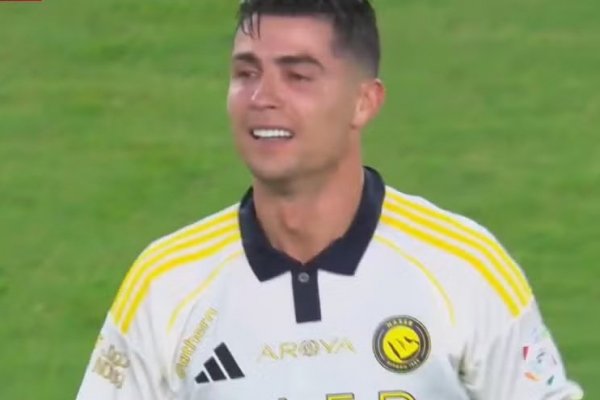 [Cristiano Ronaldo faz dois e encurta distância para milésimo gol da carreira ]