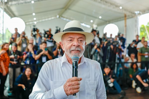 [Lula anuncia “Netflix brasileira” gratuita para 30 de maio]
