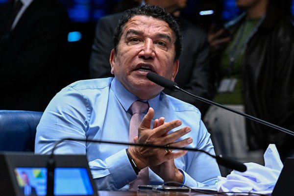 [Senador bolsonarista se torna réu no ES após falsa acusação de estupro de cobrador contra filha]