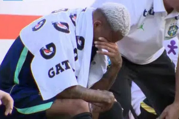 [Wesley fala pela primeira vez após ser cortado da Copa: ‘Não é o fim’]