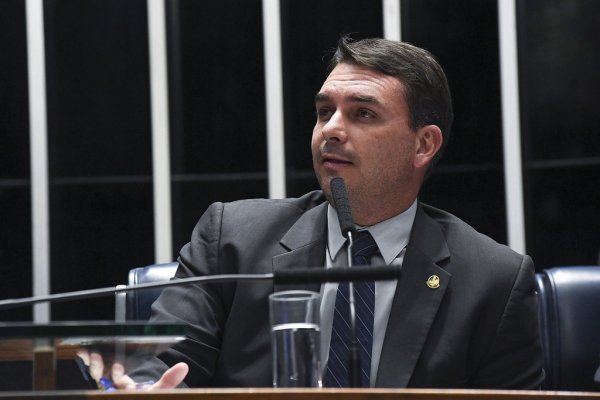 [Flávio diz que vice deverá ser definido até o dia 14 de agosto. 
