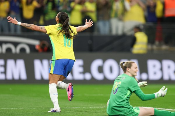 [Seleção Feminina: Brasil reencontra EUA de olho em novo recorde de público]
