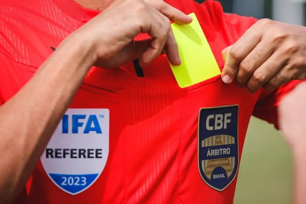 [Árbitros podem receber mais de R$ 500 mil para atuar na Copa do Mundo de 2026]