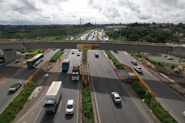 [Nova etapa das obras do VLT causa mudanças no trânsito na BR-324]