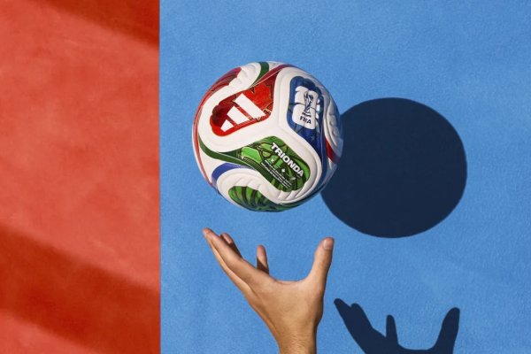 [Trionda, bola da Copa do Mundo, estreia nova geração de chip para auxiliar o VAR]