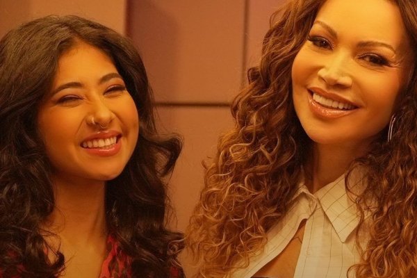 [Solange Almeida faz feat com Zaynara em versão forró do hit “Quem Manda em Mim”! ]