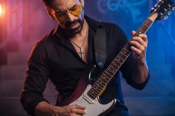 [Cantor baiano é convocado para audição do The Voice Portugal e lança campanha para realizar sonho internacional]