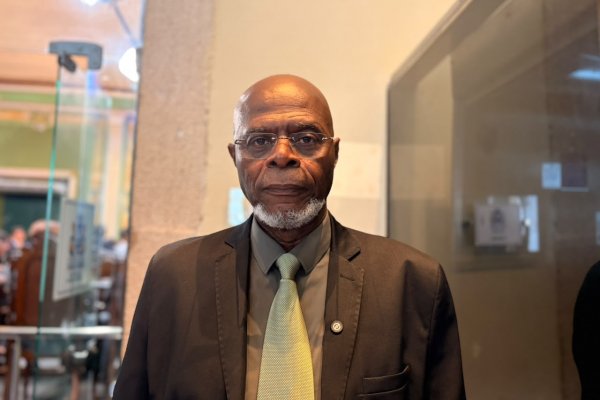 [Reconhecimento facial em escolas é 'desperdício de recursos públicos', afirma Hamilton Assis]