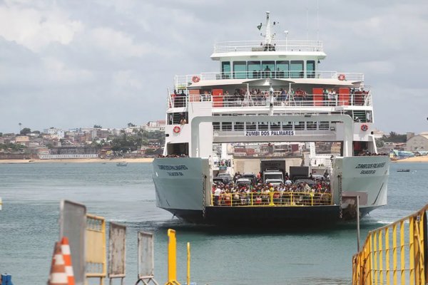 [São João: fila para veículos no Ferry-Boat tem espera de até 4h no Terminal São Joaquim]