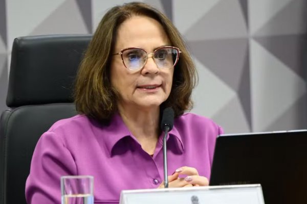 [Damares Alves pede maior celeridade ao TSE na remoção de conteúdos com IA]