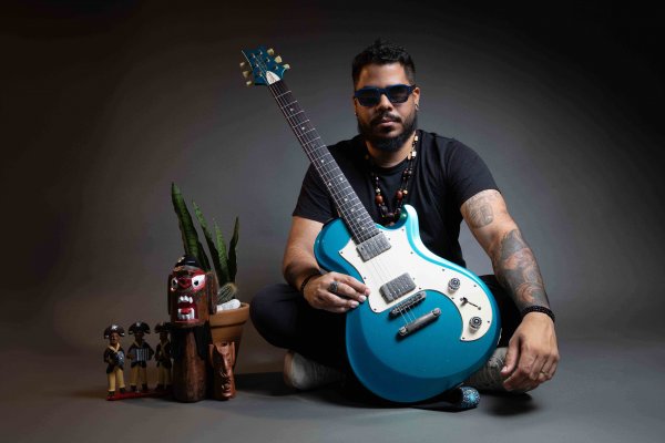 [Premiado guitarrista baiano estreia show no Blue Note São Paulo!  ]