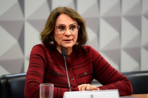 [Vídeo: Damares diz que está 