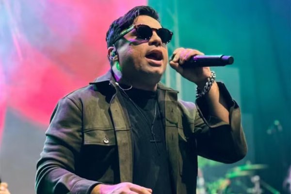 [Ex-Cavaleiros do Forró, Neto Araújo, morre aos 42 anos]