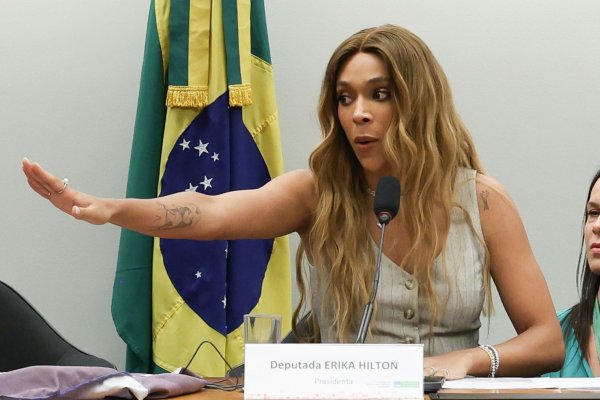 [Erika Hilton pede investigação após PlayStation anunciar fim da mídia física; medida pode ferir Código do Consumidor]