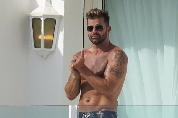 [Ricky Martin se rende à literatura de Clarice Lispector! ]
