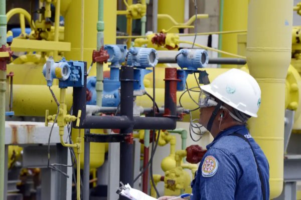 [Faturamento industrial e horas trabalhadas ficam estáveis em maio, diz CNI]
