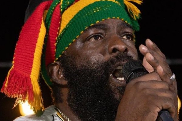 [Ministereo Público lança audiovisual de Jardel Souza gravado na Jamaica e amplia conexões internacionais do projeto Ubuntu Riddim! ]