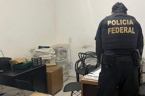 [Seis pessoas são presas em operação da PF contra o tráfico de drogas na Bahia e em Santa Catarina]