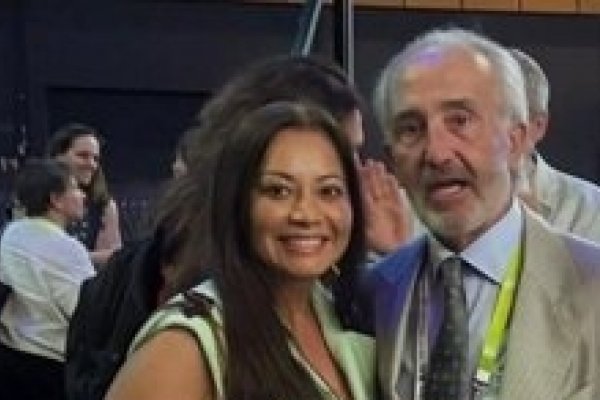 [Especialistas baianos participam de jantar na Inglaterra! ]