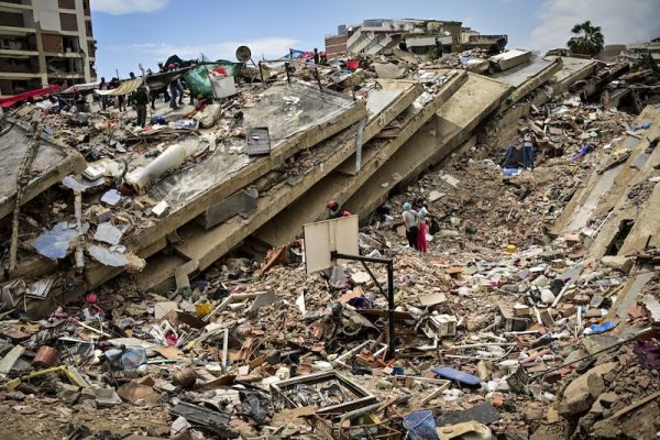 [Venezuela já contabiliza 4.734 mortos e 16 mil feridos após terremotos]