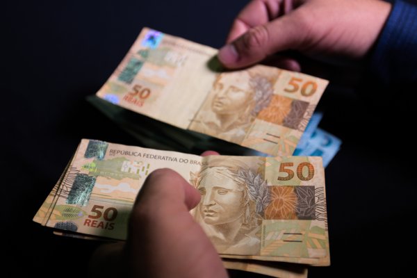 [Parcela de brasileiros que vê piora na economia cai de 48% para 43%, aponta Quaest]