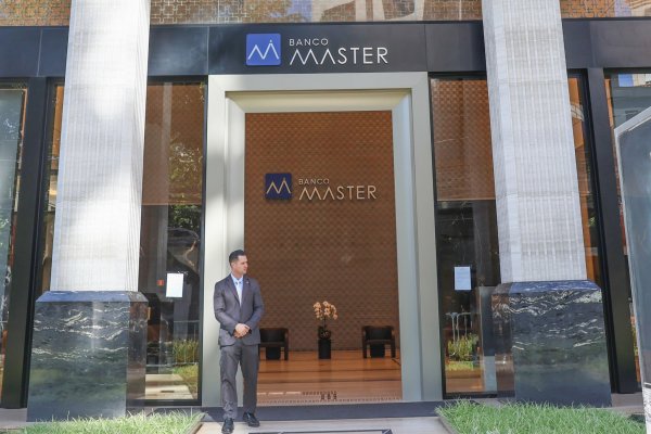 [Master enviou quase R$ 60 milhões a empresa recém-aberta com capital social de R$ 40]