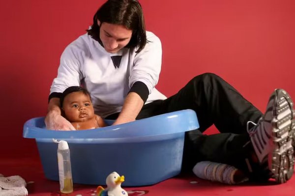 [Messi diz que fotografia de banho em Lamine Yamal é 'uma loucura']