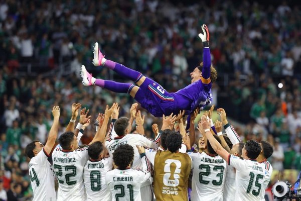[Lenda do México, Ochoa anuncia aposentadoria após seis Copas do Mundo]