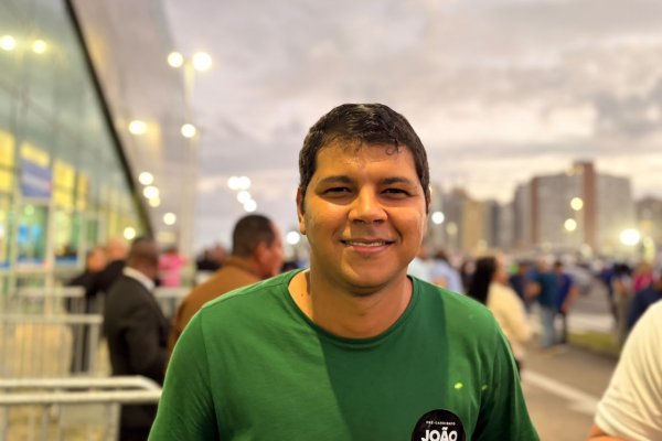 [Vídeo: PL-BA quer Flávio Bolsonaro no 7 de Setembro de Salvador, diz Diego Castro]