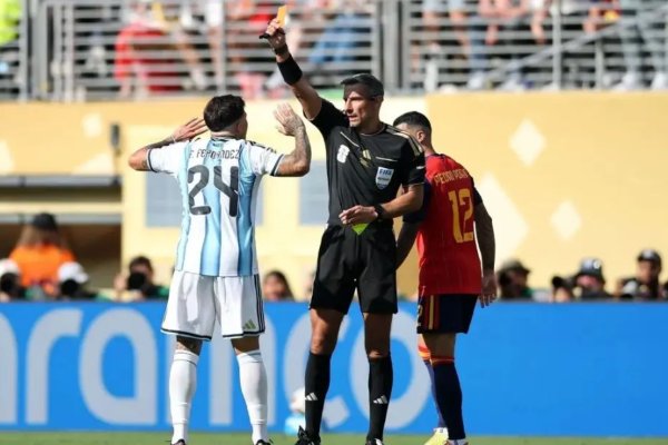 [Petição que pede repetição da final da Copa supera 61 mil assinaturas após título da Espanha]