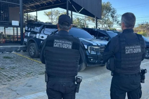 [Mulher é presa em flagrante com 100 maços de cigarros furtados em Alagoinhas]