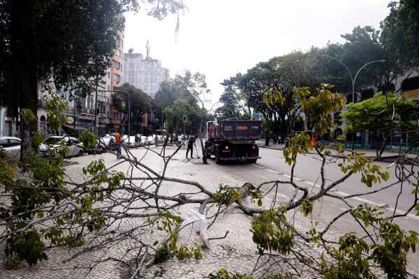 [Inmet emite alerta de vendaval para 93 municípios baianos; veja quais]