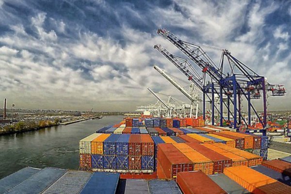 [Exportações do Brasil aos EUA caem mais de 12% no ano]