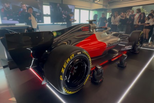 [Réplica de Fórmula 1 da Audi Revolut está no Brasil para exposição itinerante ]
