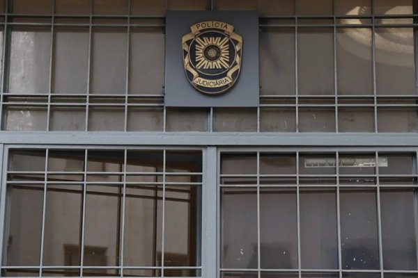 [Adolescente de 15 anos confessa ter matado a mãe brasileira em Portugal]