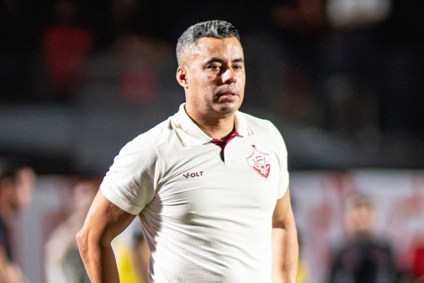 [Jair Ventura celebra conquista do Vitória o Botafogo e mira Ba-Vi após fim de jejum do rubro-negro baiano]