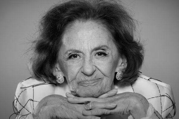 [Morre Laura Cardoso, um dos maiores nomes da TV e do teatro no país, aos 98 anos]