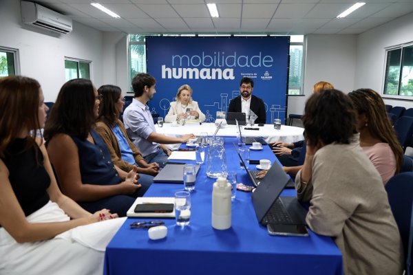 [Salvador inicia processo para adquirir cem novos ônibus elétricos para o BRT]