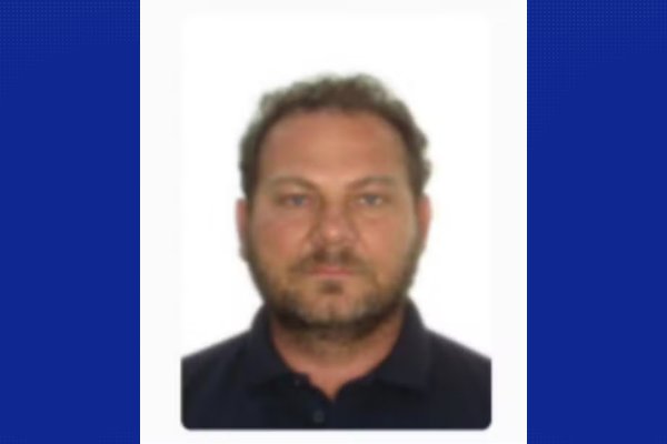 [Principal suspeito do assassinato de nutricionista se entrega à polícia ]