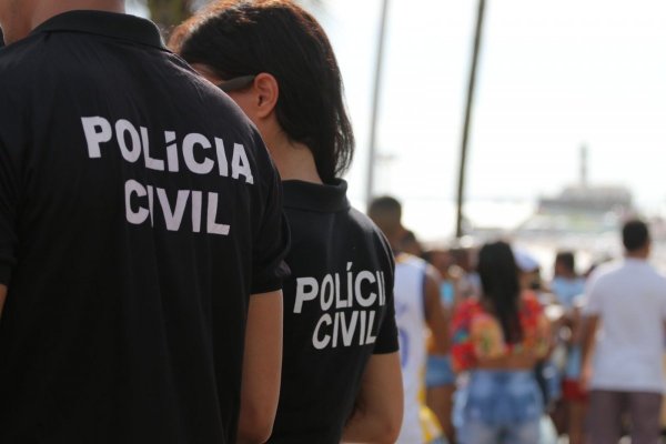[Três investigados são presos durante operação que investiga homicídio durante sepultamento ]
