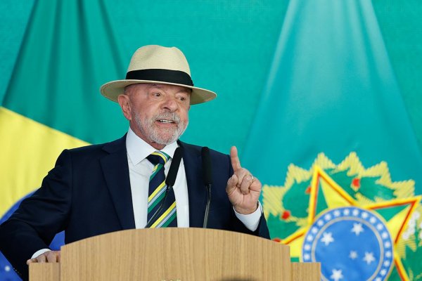 [Vídeo: Lula se pronuncia sobre crise no STF: 