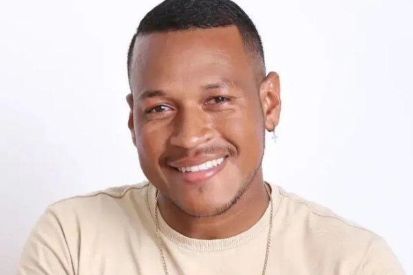 [Cantor baiano morre em acidente de carro na BA-262]