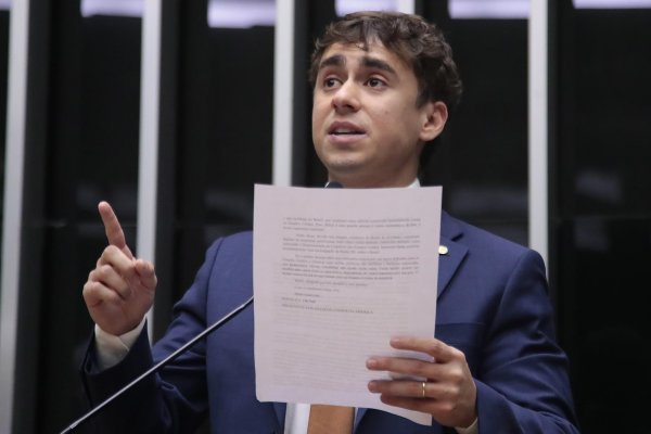 [PT pede inegibilidade de Nikolas Ferreira por usar documentos falsos da PF]
