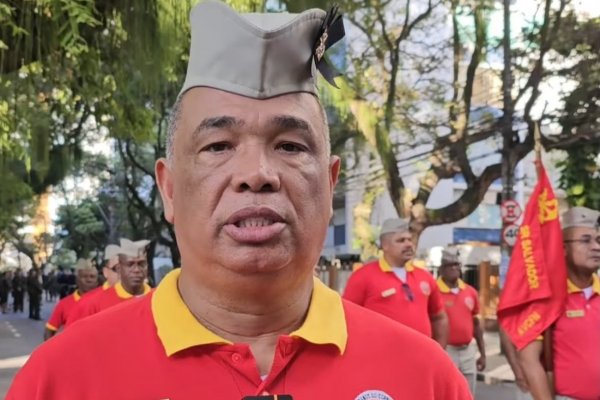 [Sandro Bahiense está estável e fora de risco após desmaiar em desfile]