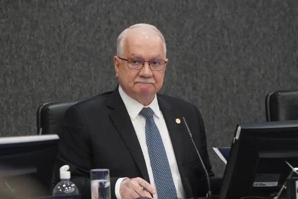 [Fachin dá 72h para Mendonça se manifestar sobre afastamento de diretor da PF]