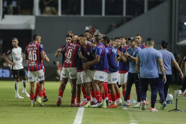 [Bahia recebe proposta por jogador titular do time; confira quem ]