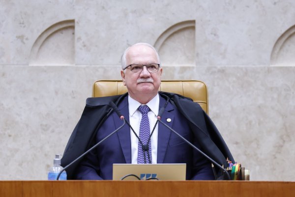 [Crise no STF: Edson Fachin mantém Andrei Rodrigues no comando da Polícia Federal]